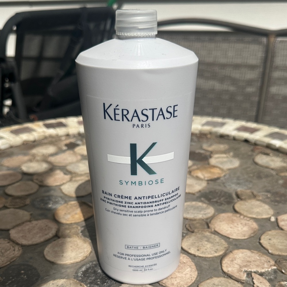 Kerastase Symbiose Anti-Dandruff Shampoo - White & Teal